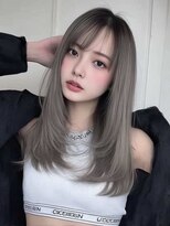 ロッソ 大橋店(Rosso) シルバーグレージュの内巻きレイヤー【大橋】