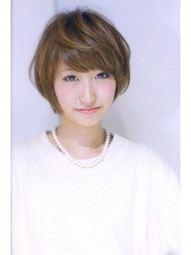 フォルテ 藤枝エピ店 流し前髪が可愛い艶髪ショート【FORTE epi】