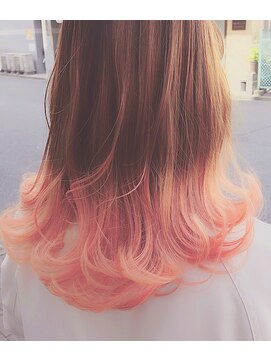 ソラ(sora) ピンクオレンジのグラデーション