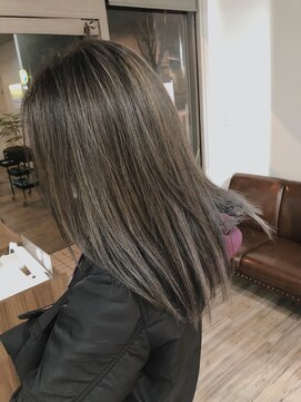 イチカ(ichica) 【ichica】3Dハイライトカラー×グレージュ