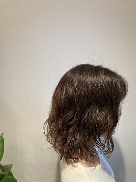 キー(KEY) ミディアムパーマ