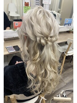 ヘアセット専門店 ナゴミ 池袋店(nagomi) ハーフアップ