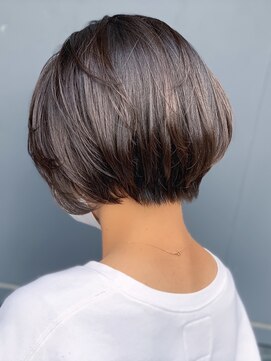 ダブル(W) ショートボブ