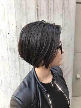 リバレッジ 広尾(Leverage) 大人ショートボブダークグレージュ