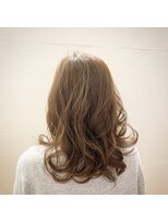 アカラ ヘアー akala ｈair&nbsp;ミントベージュ