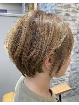 ファン(FUN) ナチュラルショートボブ