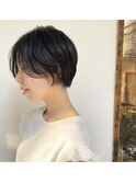 ショートボブ