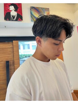 ツネ ヘアアンドヘッドスパ(TsuNE hair&head spa) 刈り上げセンターパート