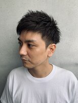 イナフ(ENUFF)&nbsp;直毛・硬毛の悩みを解消。暗い髪色でも馴染む束感ショート