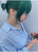エメラルドグリーンカラー