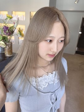 トリア(the tria) KURUMI ホワイトグレージュ♪