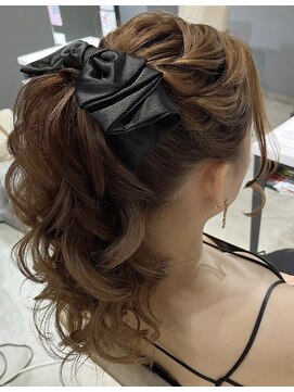 ヘアメイク ギャリス 北新地店(HAIR MAKE SALON Gallis) ポニーテール