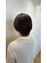 ロッカ(ROCCA)&nbsp;湿気でうねる髪改善！美髪酸性ストレートでつくる艶髪ショート