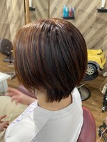 ルネッサンスヘアー ラファエロ(RAFFAELLO)&nbsp;オレンジブラウン艶々グレーカラー　ショートボブスタイル