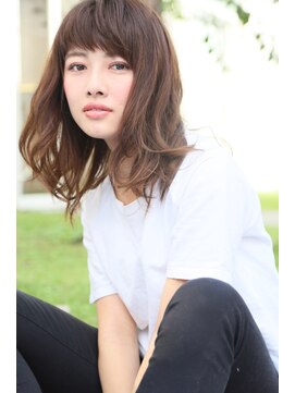 ロエナ(ROENA) 20代30代40代50代小顔カット黒髪ワンレンボブルフネビージュ前髪