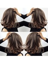 トルネード(TORNADO)&nbsp;グレージュハイライトロブ