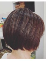 カットハウス エムジー 高石店(Cut House MG)&nbsp;ツーブロック ボブ 襟足の内側は刈り上げたスタイル