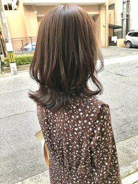 ソア(soa) 大人っぽい、くびれミディ