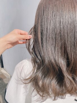 ネイヴィル(navile) 柔らかブラウン