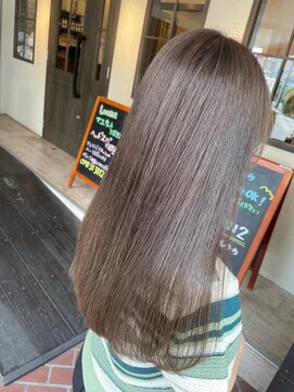 ルチカ(Luccica) 【Luccica】赤みを抑えた オリーブベージュ