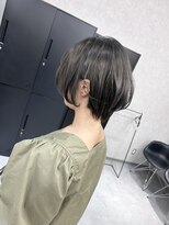 アンティア小作(ANT‘IA) ショートヘア、グラデーション