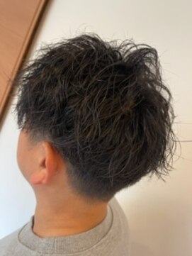 クララデアンシュシュ(Kurara de UN CHOU CHOU) ツイストスパイラル