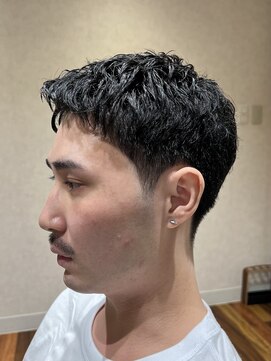 ヨシザワインク プレミアム 横浜 桜木町店(YOSHIZAWA Inc. PREMIUM) メンズベリーショートフェードくせ毛風アップバング