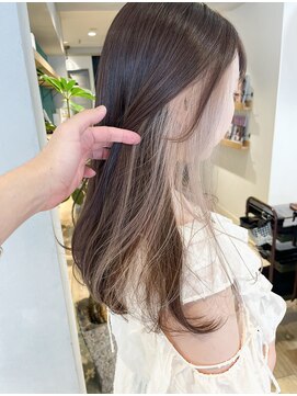 エミス バイ メルト 吉祥寺(emis by melt) 【堀惠】インナーカラーイヤリングカラーベージュ吉祥寺ロング