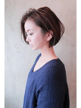 フィルドール(fild'or) 【大人世代の定番ボブ】耳かけ大人ボブ×モノトーンカラー