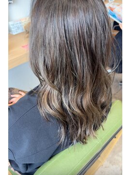 ヘアートランク(hair TRUNK) オリーブブラウン