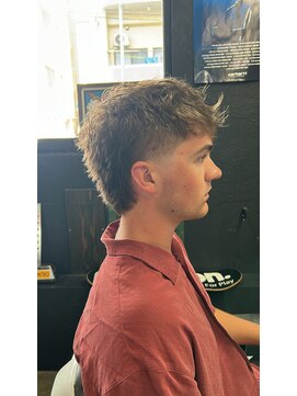 ウォークインバーバーショップ(WALK'IN BARBER SHOP) マレットヘア／テーパーフェード