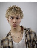 ハイトーンツイストスパイラルダウンバングショート
