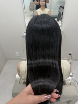 レーヌ(REINE) 朝のセットが楽になる、自然な縮毛矯正。