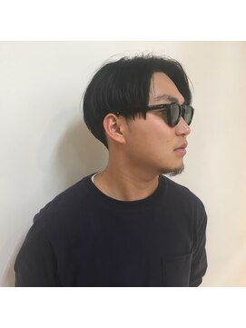 サイズ(cyez) 刈り上げセンターパートショート