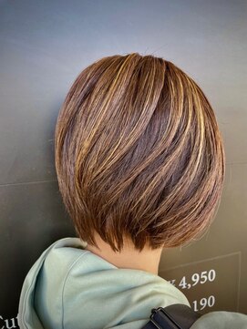 シャンプーボーイ ヒノ(SHAMPOO BOY Hino) 大人ハイライト