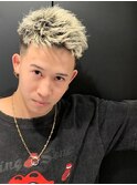 ブリーチダブルカラーハイトーンナチュラルマッシュ刈り上げ束感