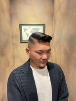 ビップ(V.I.P)&nbsp;七三ハイスキンフェード