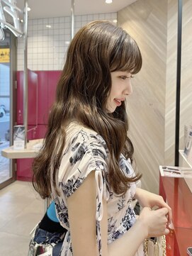 エイトヘアー(8 HAIR) ローレイヤー　× ふわふわウェーブ