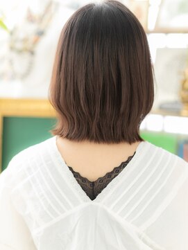 カバーヘア ブリス 上尾西口店(COVER HAIR bliss) ★小顔斜めバング切りっぱなし黒髪くびれボブルフ30代40代★10