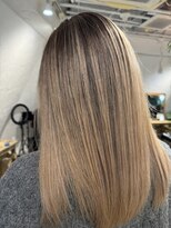 ロア インターナショナル 新宿店(LoA International)&nbsp;Balayage / ombre / long layer/ curtain bangs / Engdlish