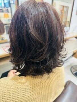 アース 霧島国分店(HAIR&MAKE EARTH) ふんわり仕上がるグッラツパーマ