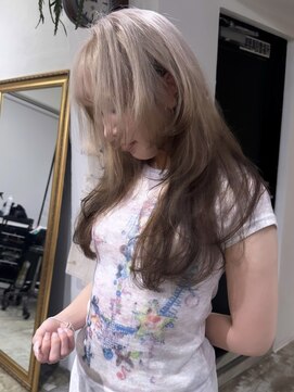 メゾン 心斎橋店(Maison) デザインカラー×レイヤーカットでお洒落ハイトーンに♪