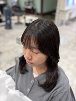 アピッシュ ギンザ(apish ginza)&nbsp;自然に流れる前髪ストレート×ナチュラル質感