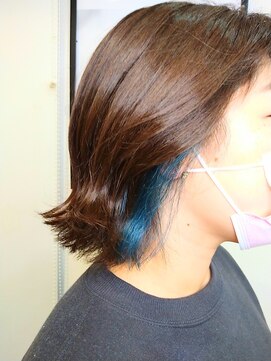 ヘアーショップ マイケル インナーカラー ブルー