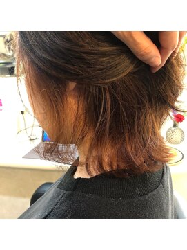 ビーカルム(美calm) 毛先可愛いインナーカラー♪