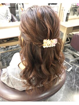 エヌエービー 池袋店(N.A.B.) ハーフアップ