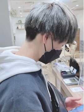 モリオフロムロンドン 松戸店(Morio from London) 【松戸 岩口】カーキカラー刈り上げマッシュショート