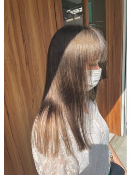 エルナ(ELNA) サラつやロング×ミルキーベージュ