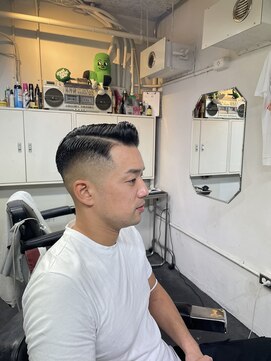 メリケンバーバーショップ フクオカ(MERICAN BARBERSHOP FUK) 上質ビジネスフェード