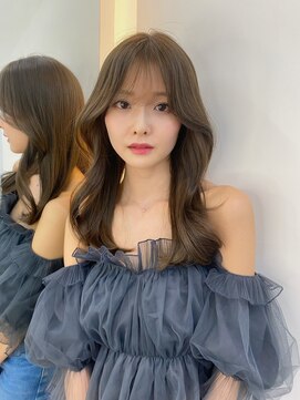 ラル 立川(lar) レイヤーカット×ヘーゼルベージュ_大人ガーリー